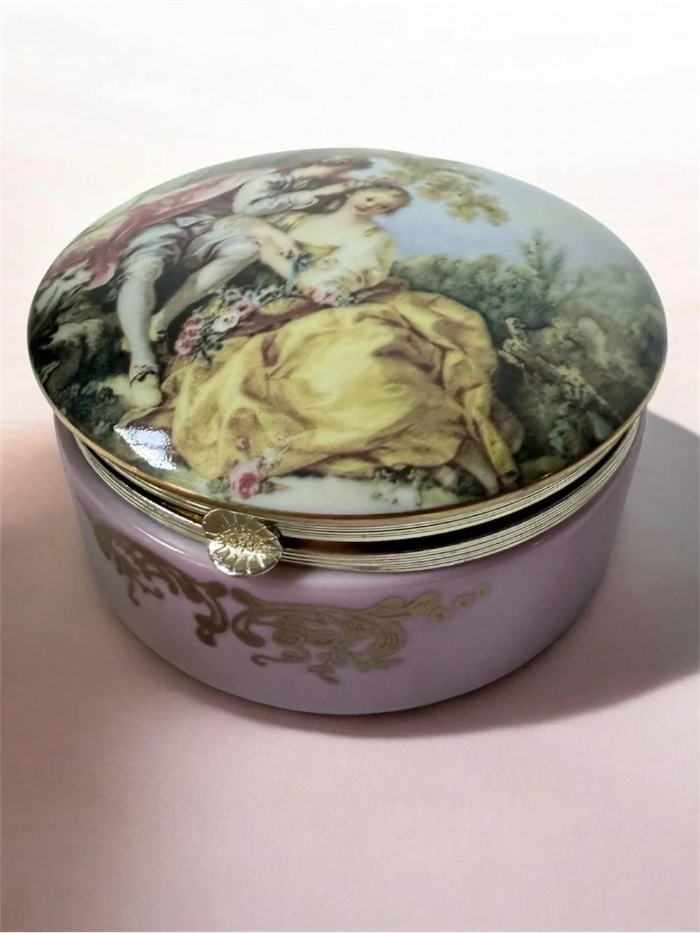 vintage Andrea by Sadek porcelain trinket box featuring a courting couple scene